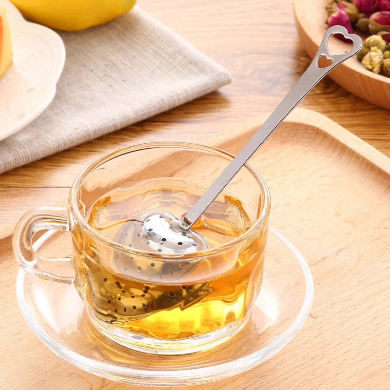 Heart-shaped tea infuser